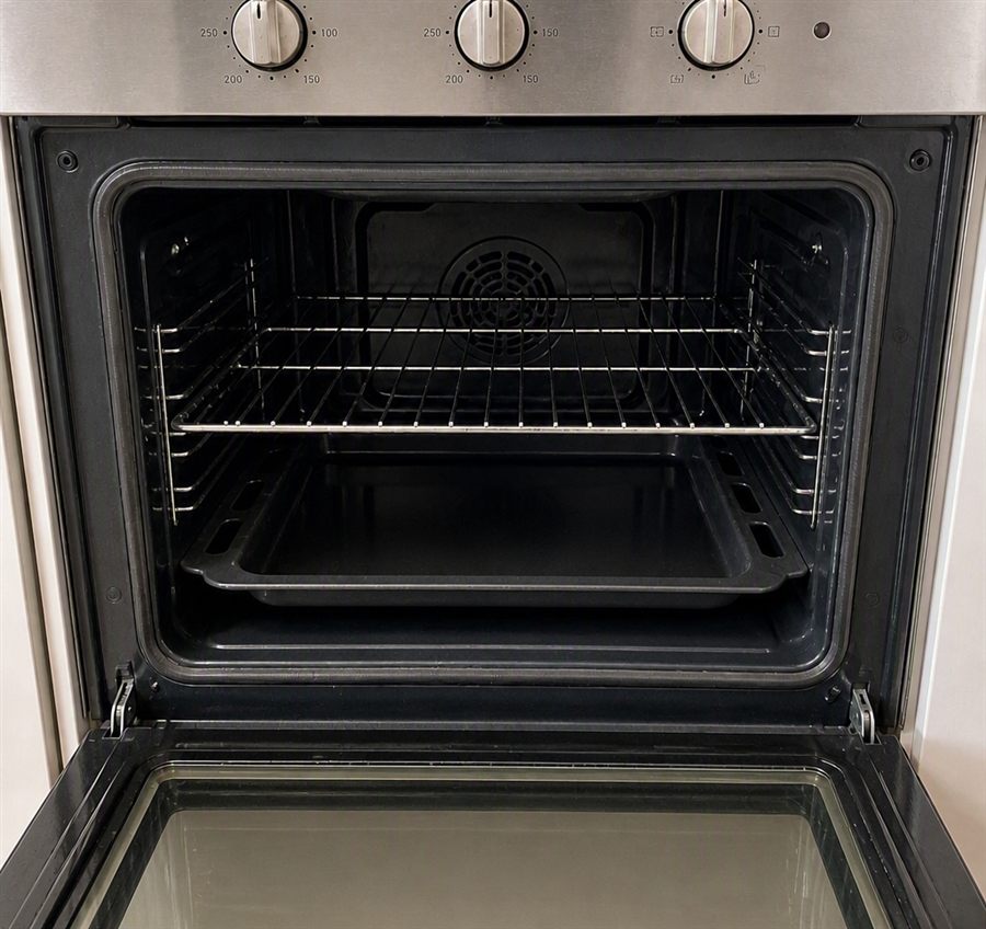 Oven after cleaning by LAB Cleaning Services